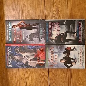 5 Jeaniene Frost Paperback Vampire Novels (Bundle)